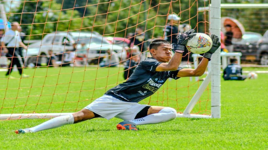 corinthians-empata-y-suena-con-mejoras-futuras