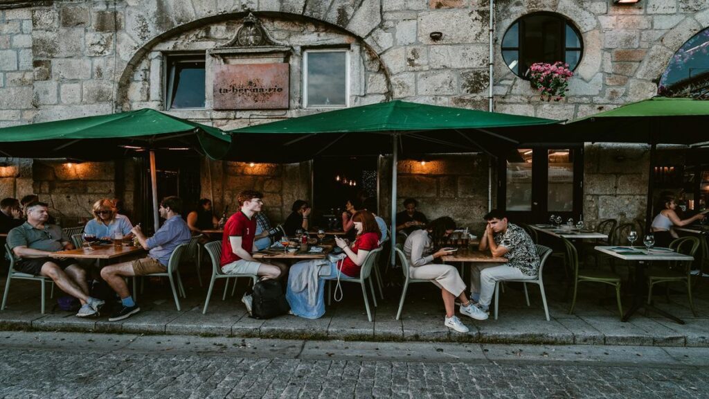 grandes-cadenas-de-restaurantes-llegan-a-pueblos-pequenos