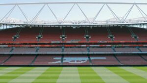 tecnico-del-arsenal-critica-la-arbitraje-en-inglaterra