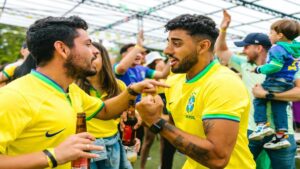 filipe-luis-celebra-triunfo-en-su-debut-como-entrenador-del-flamengo-y-destaca-la-titularidad-de-gab