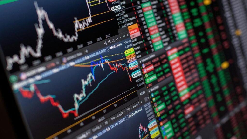 movimientos-importantes-en-las-acciones-antes-del-mercado-flutter-entertainment-boeing-siriusxm-y-ca