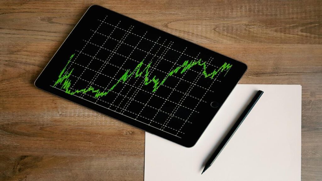 acciones-que-mas-se-mueven-a-mediodia-abbvie-tesla-cigna-y-morgan-stanley