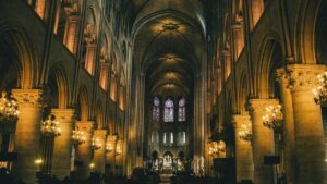 macron-se-prepara-para-la-reapertura-de-la-catedral-de-notre-dame-en-un-evento-de-gran-importancia-p